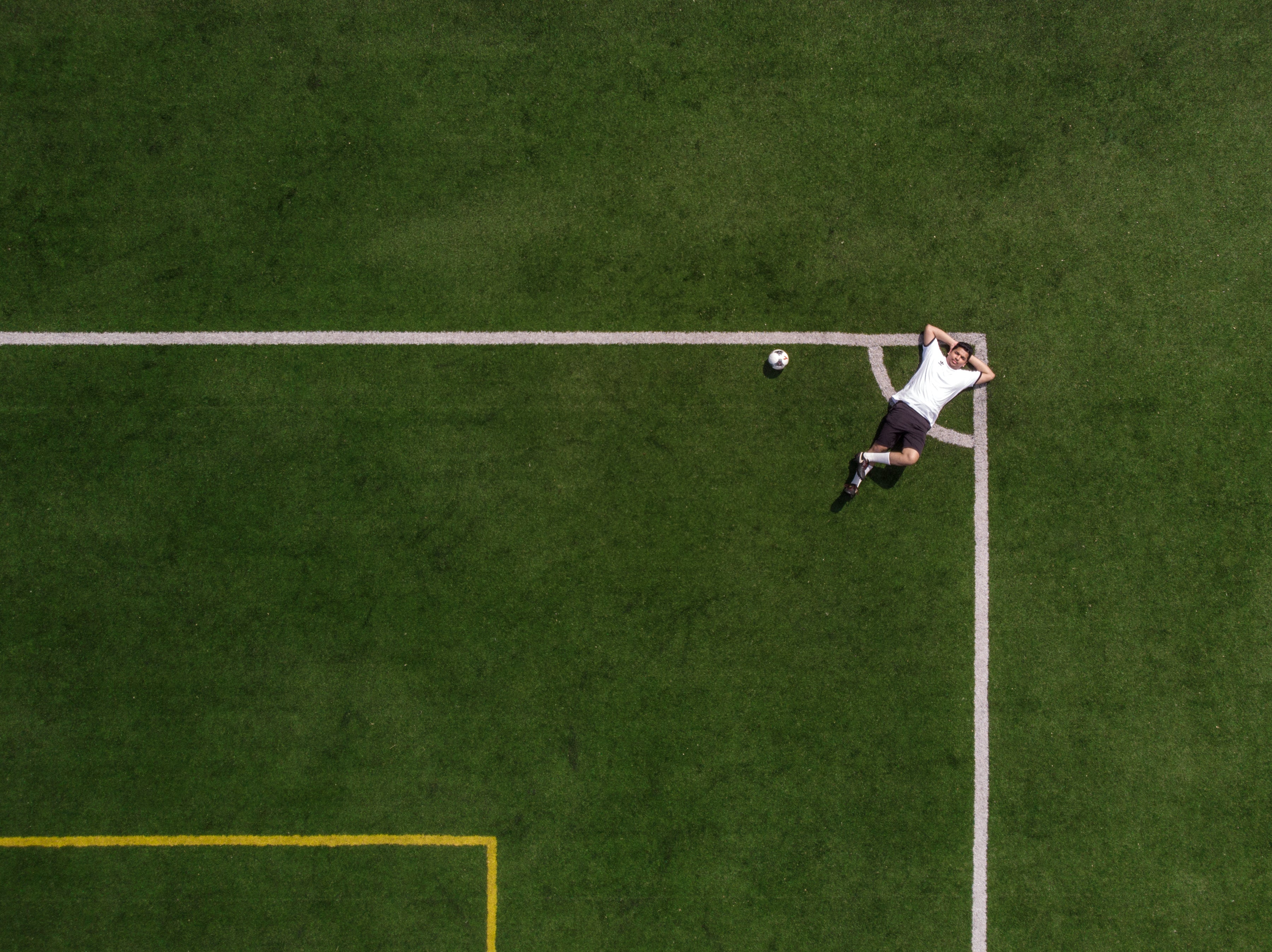 Brilliantly Bad Football